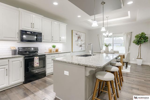 13812 S 49th Street, Papillion, NE 68133