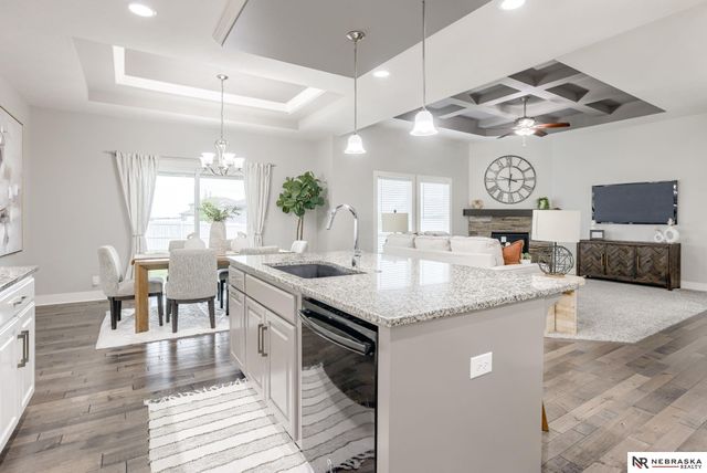 13812 S 49th Street, Papillion, NE 68133