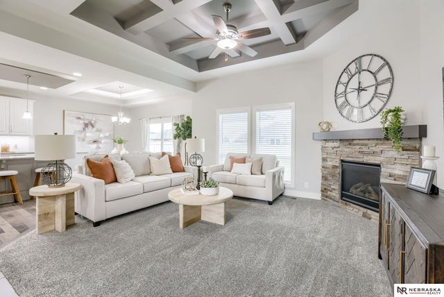 13812 S 49th Street, Papillion, NE 68133