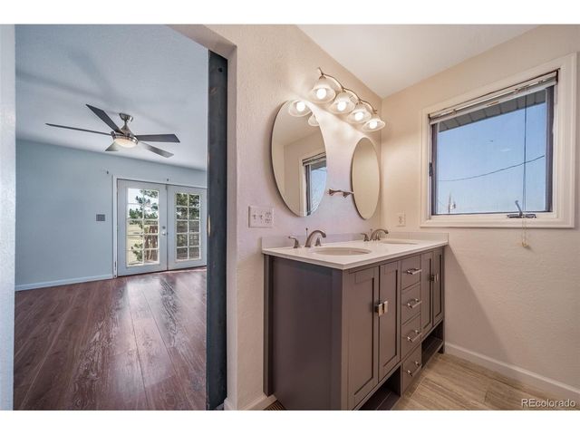 8245 Sun Country Dr, Elizabeth, CO 80107