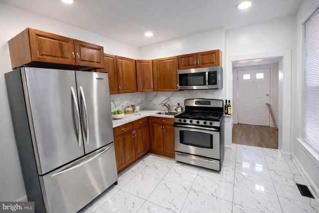 4517 N 8TH ST, Philadelphia, PA 19140