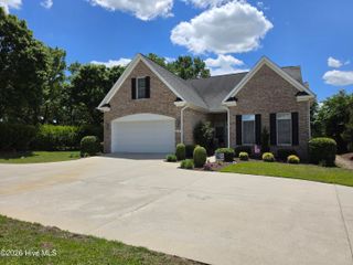 415 Honeysuckle Court, Greenville, NC 27834