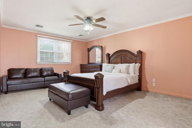 6230 HOCKER DR, Harrisburg, PA 17111