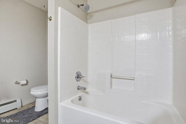 6230 HOCKER DR, Harrisburg, PA 17111