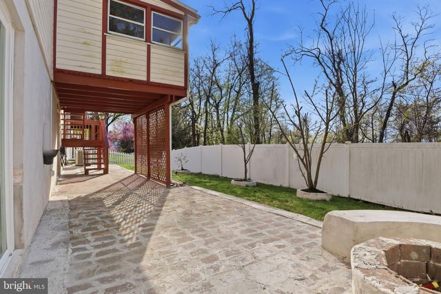 6230 HOCKER DR, Harrisburg, PA 17111