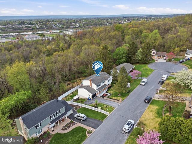 6230 HOCKER DR, Harrisburg, PA 17111