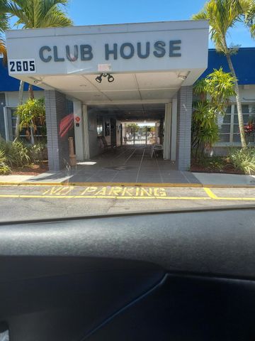 2590 Barkley Drive E C, West Palm Beach, FL 33415