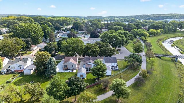 837 11th Avenue SE, Rochester, MN 55904
