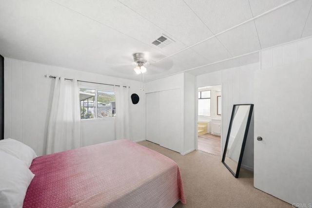 2700 E Valley Parkway 3, Escondido, CA 92027