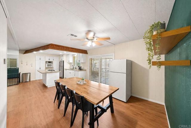 2700 E Valley Parkway 3, Escondido, CA 92027