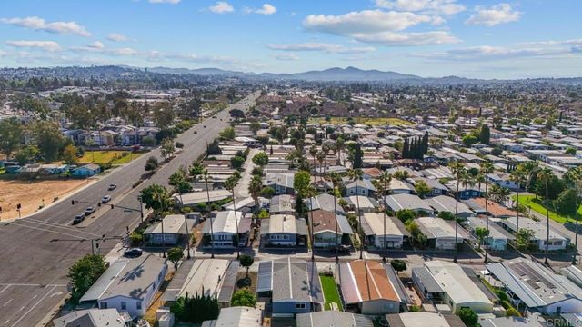 2700 E Valley Parkway 3, Escondido, CA 92027