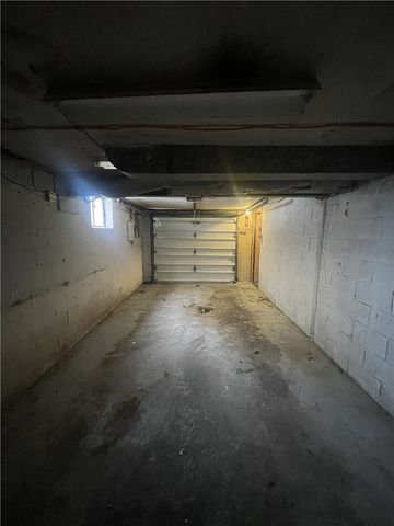 149 Parkwood Dr, Penn Hills, PA 15147