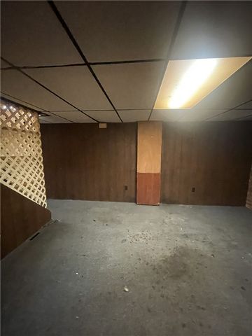 149 Parkwood Dr, Penn Hills, PA 15147