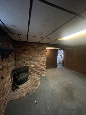 149 Parkwood Dr, Penn Hills, PA 15147