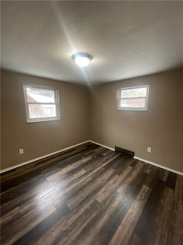 149 Parkwood Dr, Penn Hills, PA 15147