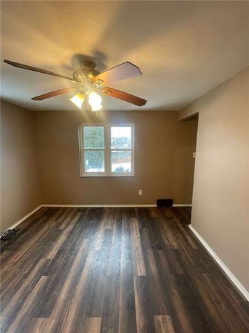 149 Parkwood Dr, Penn Hills, PA 15147