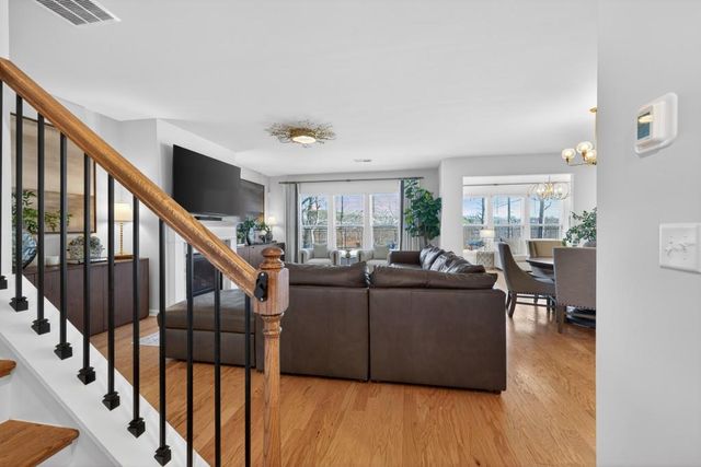 7277 Maple Brook Lane, Flowery Branch, GA 30542