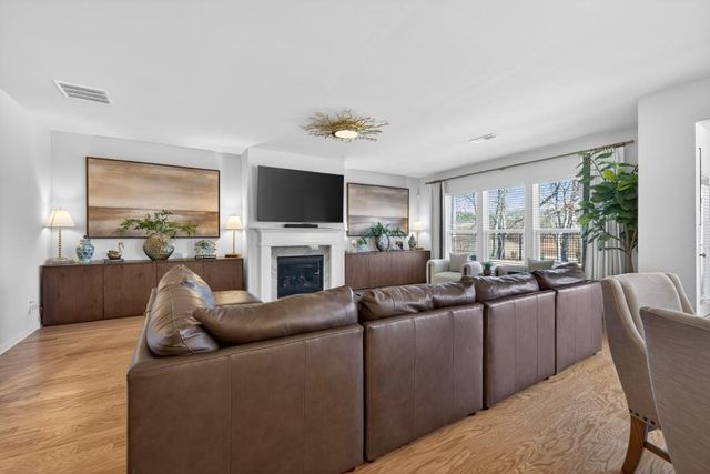 7277 Maple Brook Lane, Flowery Branch, GA 30542