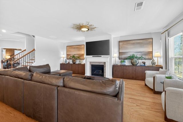 7277 Maple Brook Lane, Flowery Branch, GA 30542