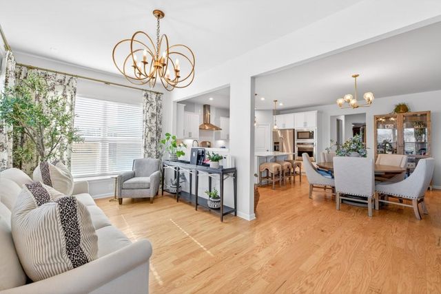 7277 Maple Brook Lane, Flowery Branch, GA 30542