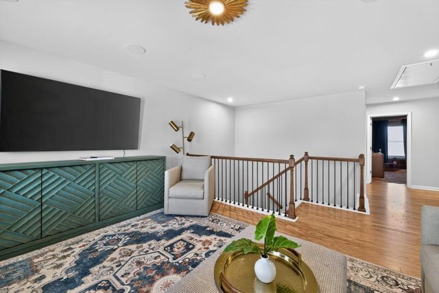 7277 Maple Brook Lane, Flowery Branch, GA 30542