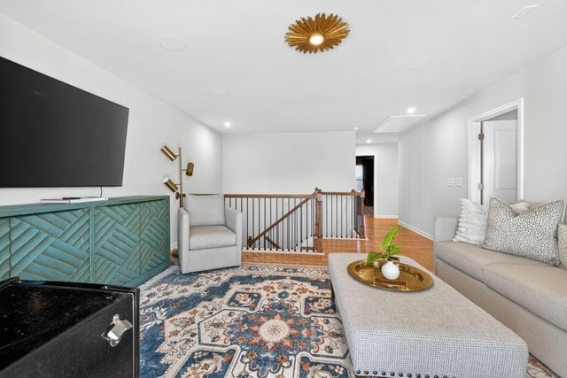 7277 Maple Brook Lane, Flowery Branch, GA 30542