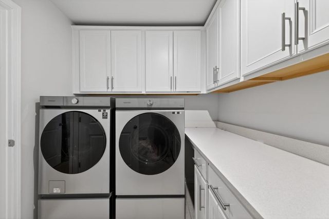 7277 Maple Brook Lane, Flowery Branch, GA 30542