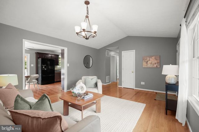 10367 HIDDEN LAKE LN, Rixeyville, VA 22737