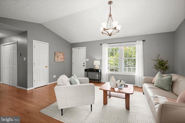 10367 HIDDEN LAKE LN, Rixeyville, VA 22737