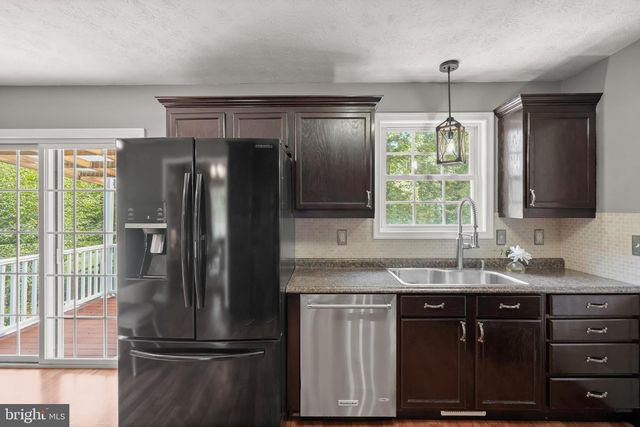 10367 HIDDEN LAKE LN, Rixeyville, VA 22737