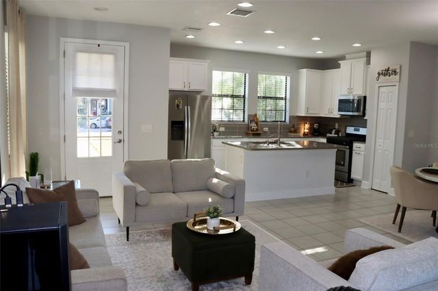 5824 CIRCA FISHHAWK BOULEVARD, Lithia, FL 33547