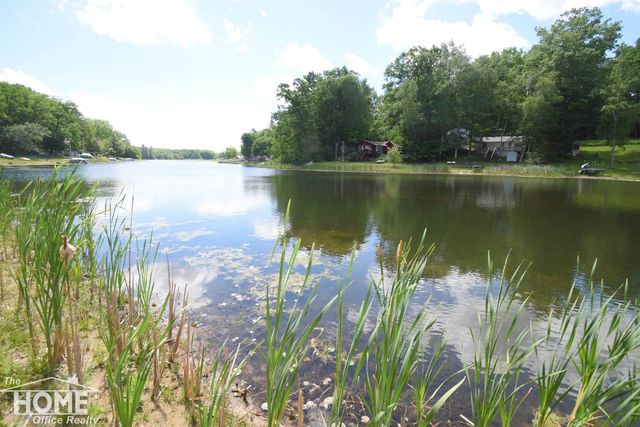 1121 & 1131 Lake Drive, Harrison, MI 48625