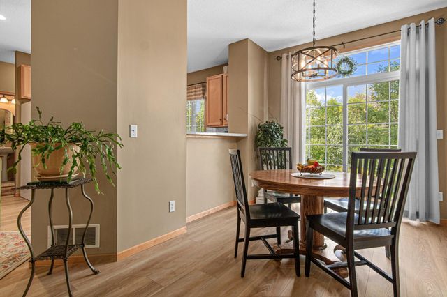 3204 Juniper Circle C, Woodbury, MN 55125
