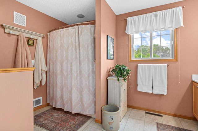 3204 Juniper Circle C, Woodbury, MN 55125