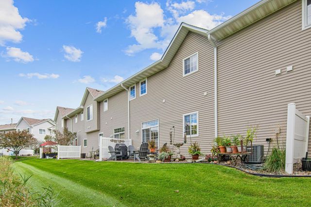 3204 Juniper Circle C, Woodbury, MN 55125