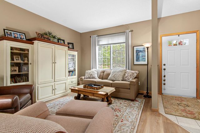 3204 Juniper Circle C, Woodbury, MN 55125