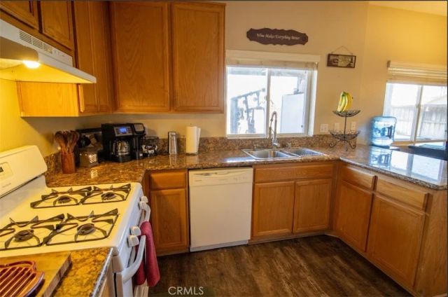 921 E Evans, San Jacinto, CA 92583