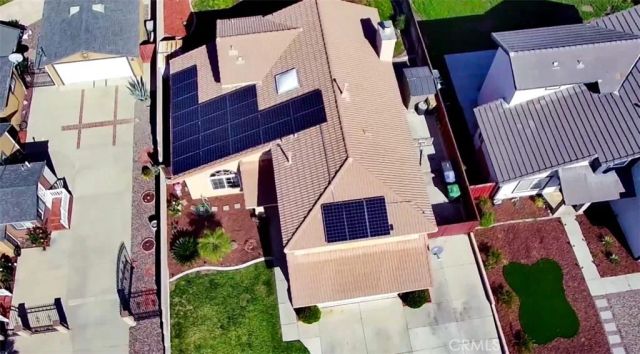 921 E Evans, San Jacinto, CA 92583