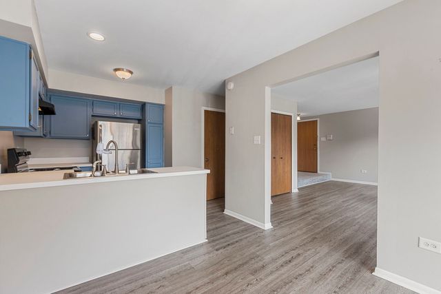 1516 W Jefferson Avenue E, Naperville, IL 60540