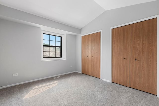 1516 W Jefferson Avenue E, Naperville, IL 60540