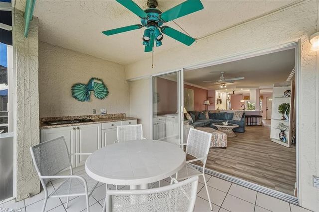 845 Gulf Pavilion DR # 102, Naples, FL 34108