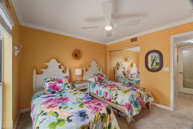 845 Gulf Pavilion DR # 102, Naples, FL 34108