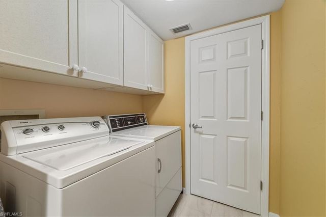 845 Gulf Pavilion DR # 102, Naples, FL 34108