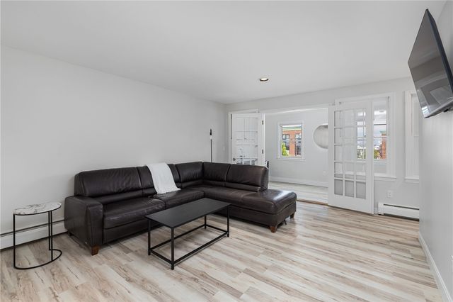 458 Thames Street B, Newport, RI 02840