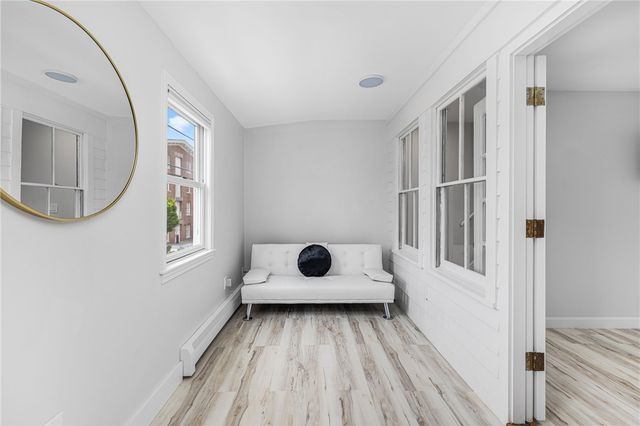 458 Thames Street B, Newport, RI 02840