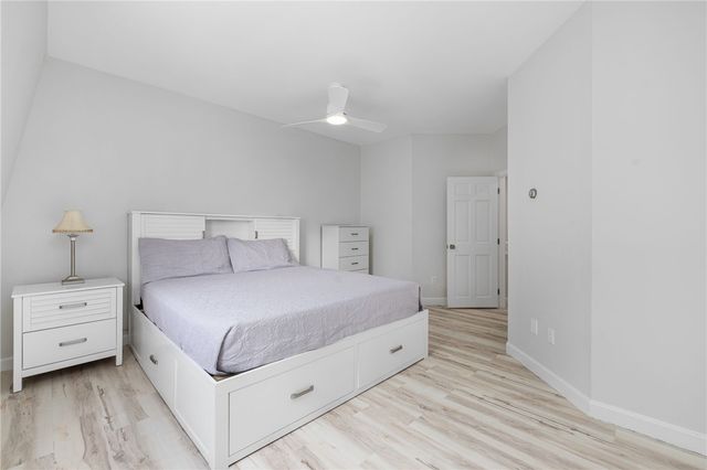 458 Thames Street B, Newport, RI 02840