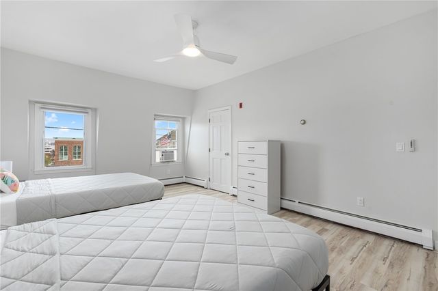 458 Thames Street B, Newport, RI 02840