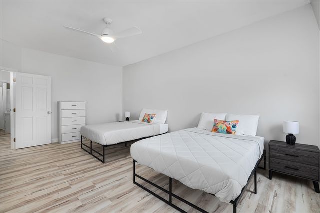 458 Thames Street B, Newport, RI 02840