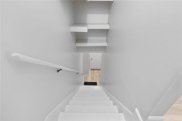 458 Thames Street B, Newport, RI 02840