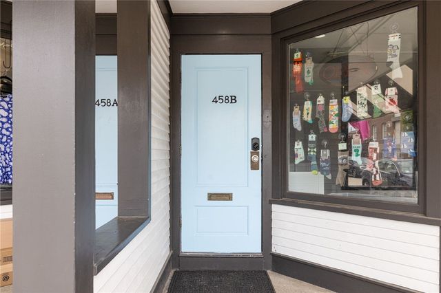 458 Thames Street B, Newport, RI 02840